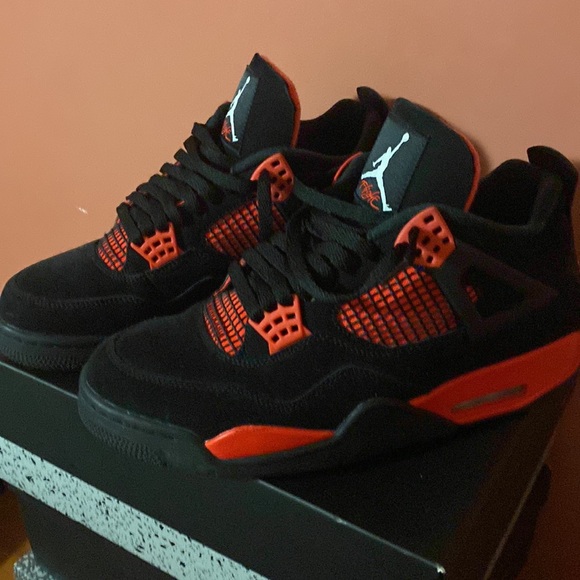 Jordan Red thunder 4 Open to size 10 trades ( mainly what I’m looking for) LMK!! - Picture 5 of 5